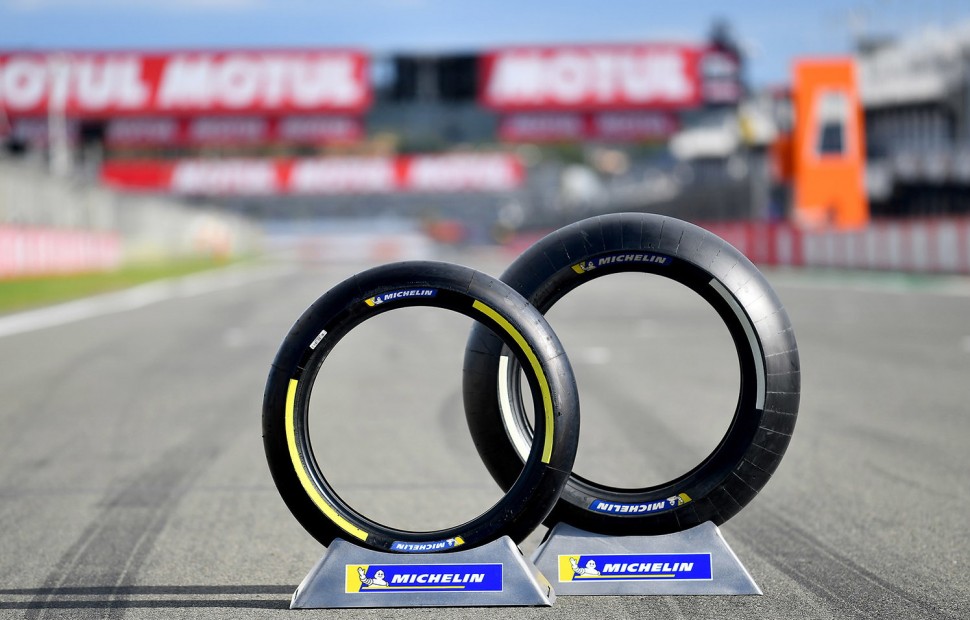 Новые задние Michelin Powerslick, представленные в Валенсии, могут изменить весь чемпионат Новые задние Michelin Powerslick, представленные в Валенсии, могут изменить весь чемпионат
