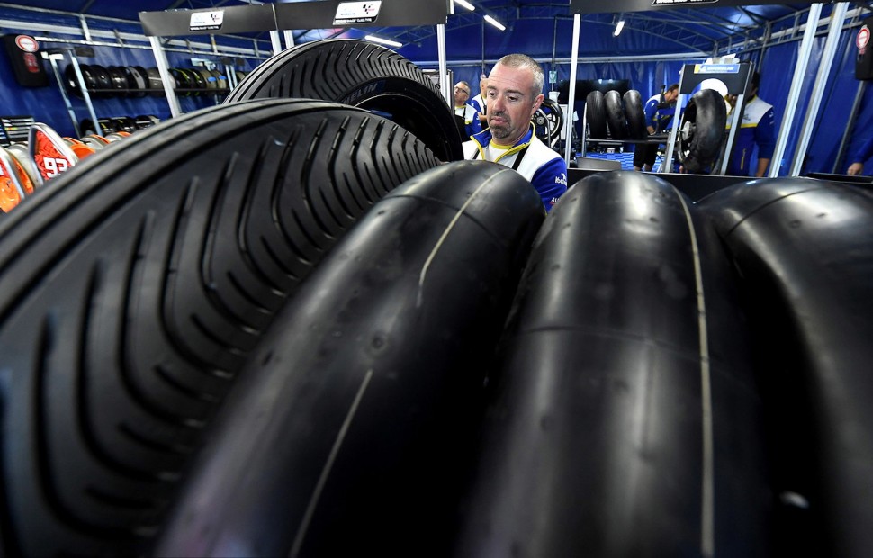 Michelin может обеспечить Гран-При Испании и Андалусии достаточным количеством подходящих покрышек Michelin может обеспечить Гран-При Испании и Андалусии достаточным количеством подходящих покрышек