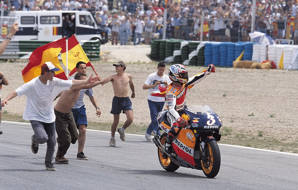 Легенда MotoGP Алекс Кривье, один из самых успешных испанцев на Circuito de Jerez Легенда MotoGP Алекс Кривье, один из самых успешных испанцев на Circuito de Jerez