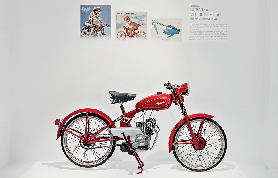 Первый мотоцикл Ducati 60 Первый мотоцикл Ducati 60