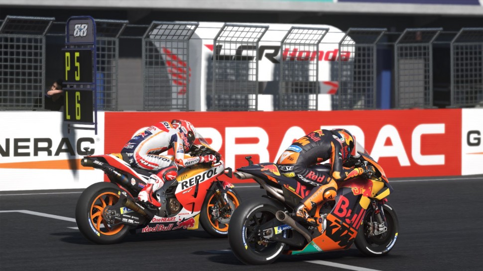 Может ли KTM RC16 обогнать Honda RC213V? Может ли KTM RC16 обогнать Honda RC213V?