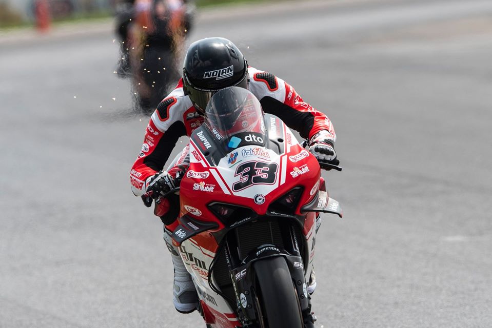 Первый контакт Меландри с Ducati V4 R - тесты в Кремоне Первый контакт Меландри с Ducati V4 R - тесты в Кремоне