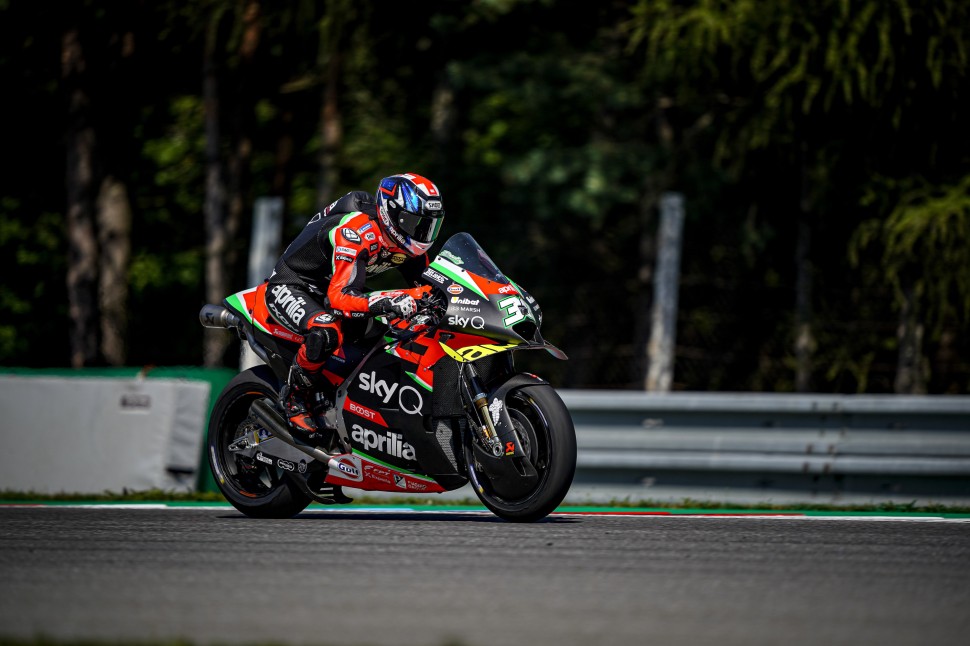Брадли Смит, Aprilia Racing Брадли Смит, Aprilia Racing