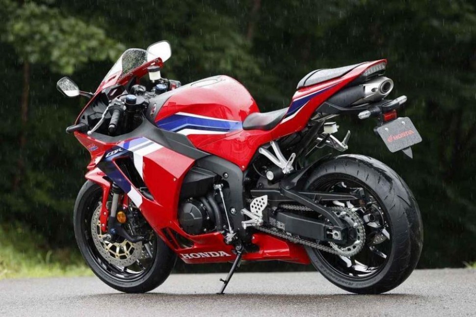 Honda CBR600RR (2021) Honda CBR600RR (2021)