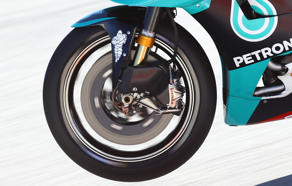 Новые тормоза Brembo модели 2020 года с апгрейдом на мотоцикле Куартараро Новые тормоза Brembo модели 2020 года с апгрейдом на мотоцикле Куартараро