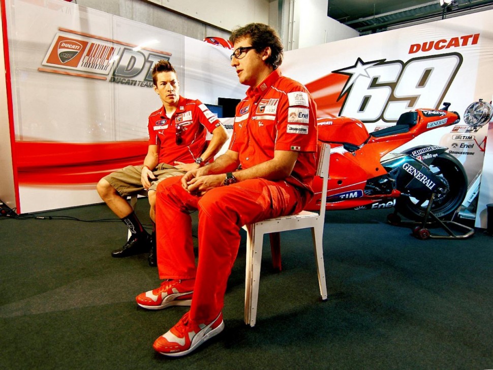 Хуан Мартинес пришел шефом команды Хейдена в Team Ducati в 2009 Хуан Мартинес пришел шефом команды Хейдена в Team Ducati в 2009
