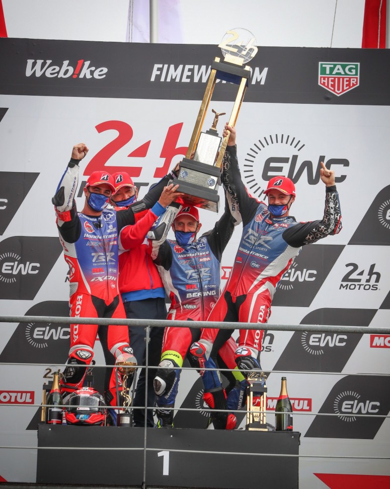 Победа F.C.C. TSR Honda в 43-й редакции 24 Heures Motos подтверждена Победа F.C.C. TSR Honda в 43-й редакции 24 Heures Motos подтверждена
