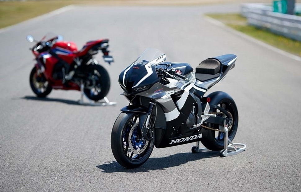 Honda CBR600RR (2021) Honda CBR600RR (2021)