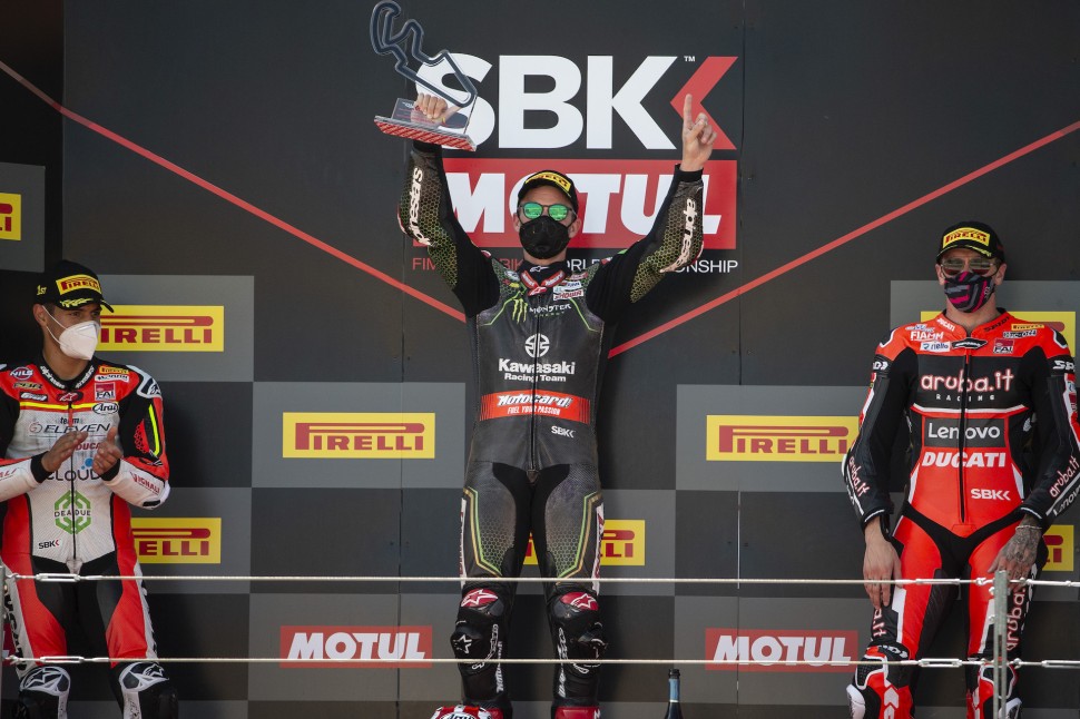 Подиум воскресной гонки WSBK в Теруэле Подиум воскресной гонки WSBK в Теруэле