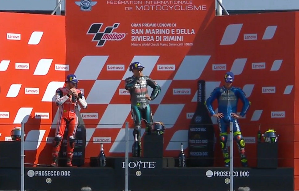 Подиум Гран-При Сан-Марино, MotoGP: Франко Морбиделли - новый победитель, Баньяя впервые получает призы Подиум Гран-При Сан-Марино, MotoGP: Франко Морбиделли - новый победитель, Баньяя впервые получает призы