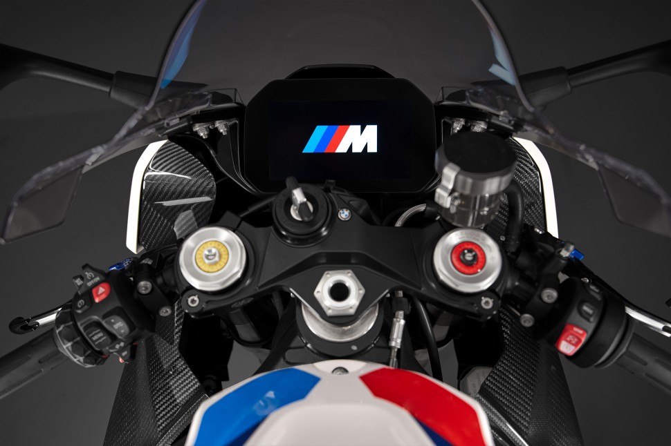 BMW M 1000 RR (2021) - контрольная панель BMW M 1000 RR (2021) - контрольная панель