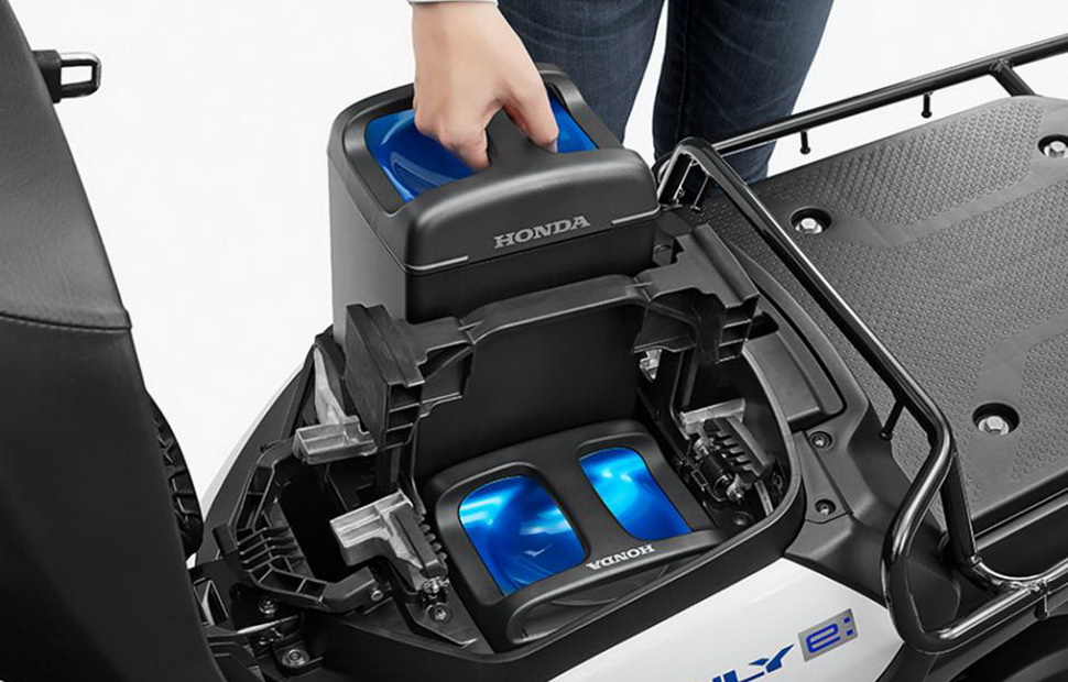 Сменные батарейные блоки на примере Honda BENLY e: Сменные батарейные блоки на примере Honda BENLY e: