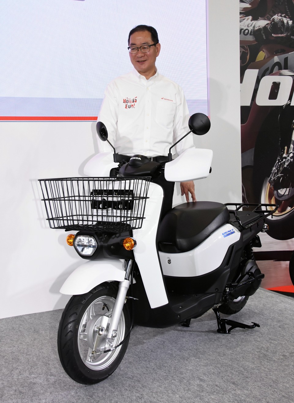 Презентация электроскутера Honda BENLY e: на Tokyo Motorcycle Show 2019 года Презентация электроскутера Honda BENLY e: на Tokyo Motorcycle Show 2019 года