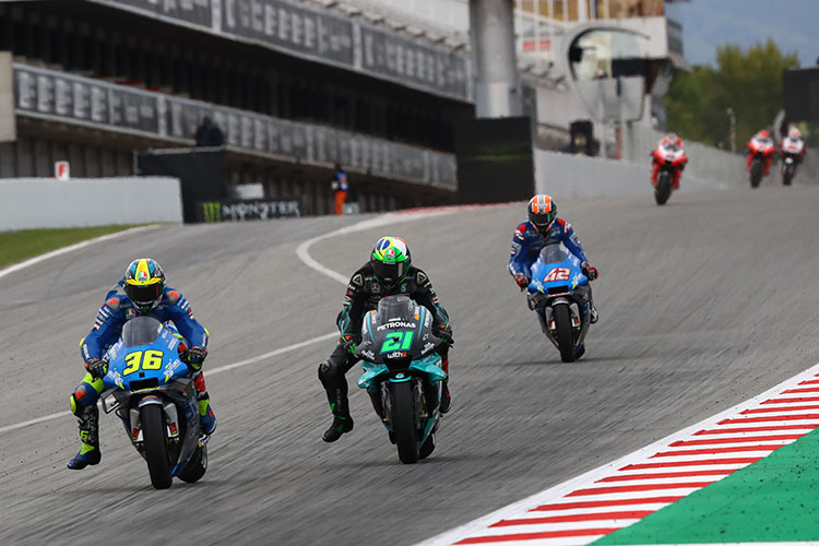 Прорыв Team Suzuki Ecstar на подиум в Каталонии Прорыв Team Suzuki Ecstar на подиум в Каталонии