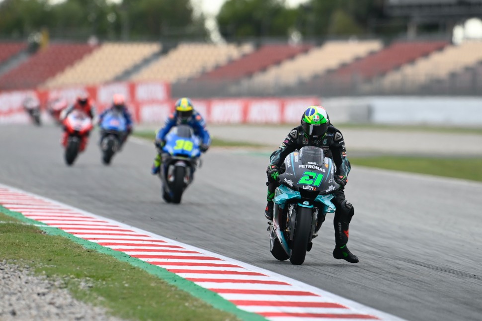 Yamaha и Suzuki получили большое преимущество в 2020 году по целому ряду причин Yamaha и Suzuki получили большое преимущество в 2020 году по целому ряду причин