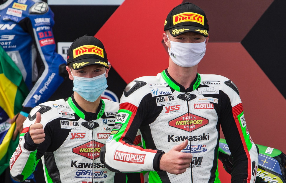 Напарники по MTM Kawasaki MOTOPORT выиграли гонку в Magny-Cours Напарники по MTM Kawasaki MOTOPORT выиграли гонку в Magny-Cours