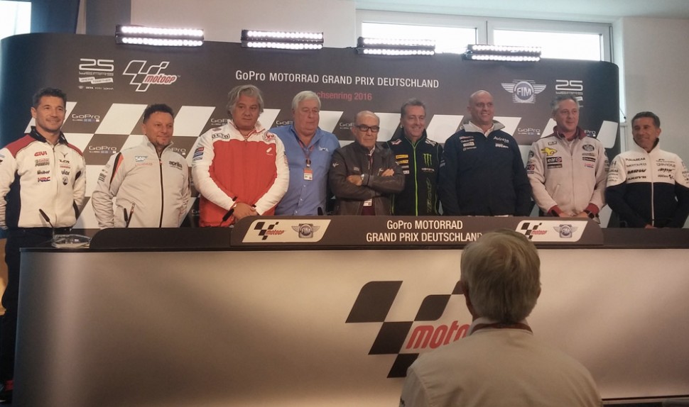 Историческая пресс-конференция Dorna-IRTA на Гран-При Германии 2021 года: подписание нового 5-летнего контракта Историческая пресс-конференция Dorna-IRTA на Гран-При Германии 2021 года: подписание нового 5-летнего контракта