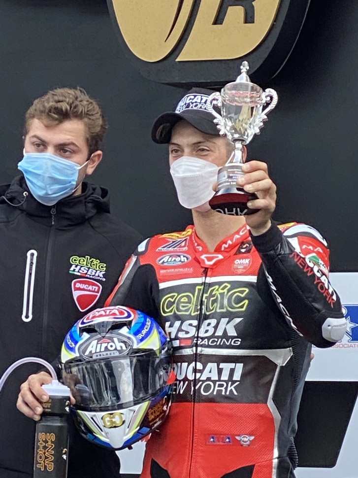 Первая победа Ducati в этом году - в Индианаполисе Первая победа Ducati в этом году - в Индианаполисе