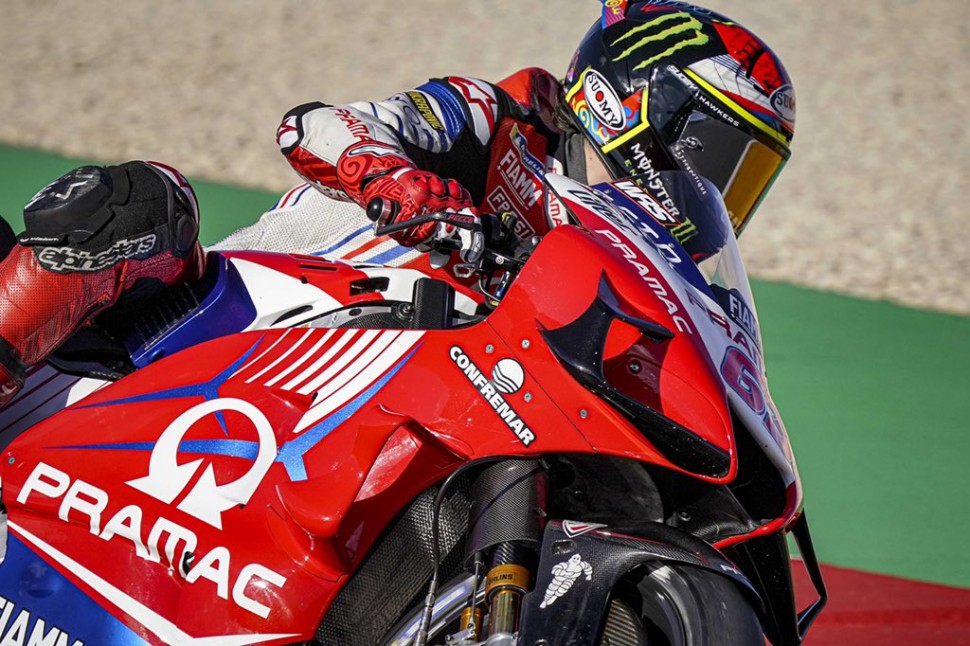 Франческо Баньяя установил рекорд скорости Motorland Aragon - 351.8 км/ч, но завершил день на 19-й строчке Франческо Баньяя установил рекорд скорости Motorland Aragon - 351.8 км/ч, но завершил день на 19-й строчке