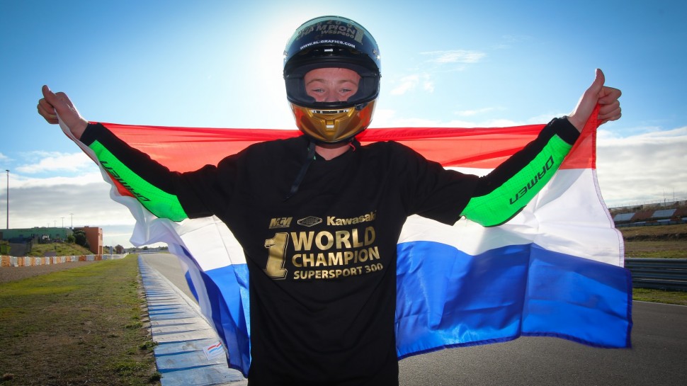 Джеффри Бьюиз - чемпион WorldSSP300 2020 года Джеффри Бьюиз - чемпион WorldSSP300 2020 года