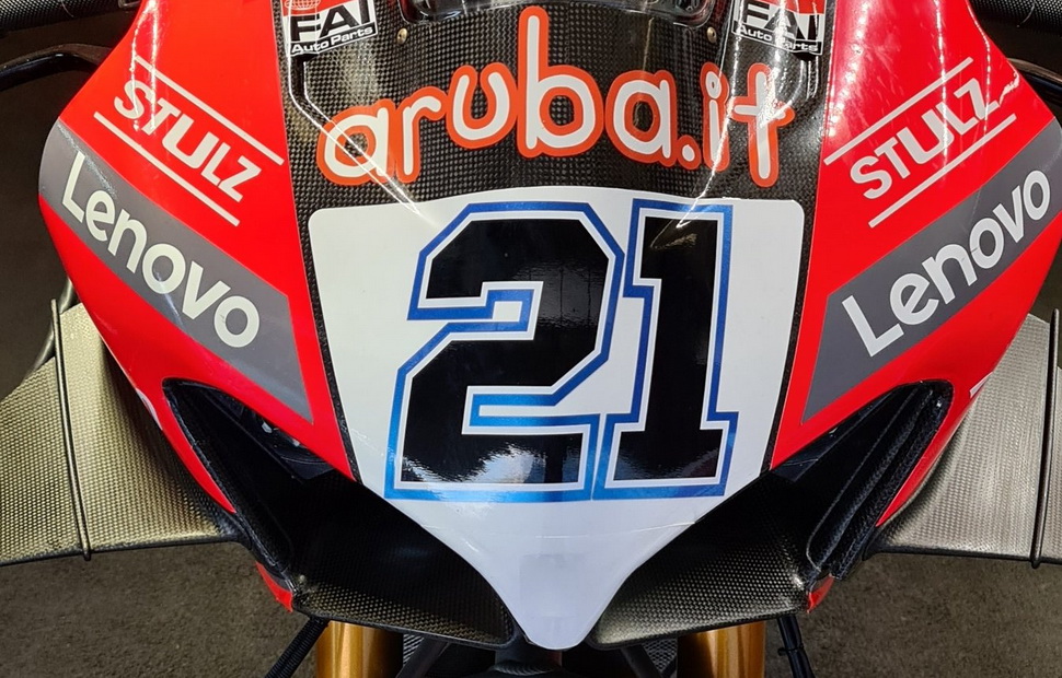 Номер 21 возвращается в заводской гараж Ducati в WorldSBK! Номер 21 возвращается в заводской гараж Ducati в WorldSBK!