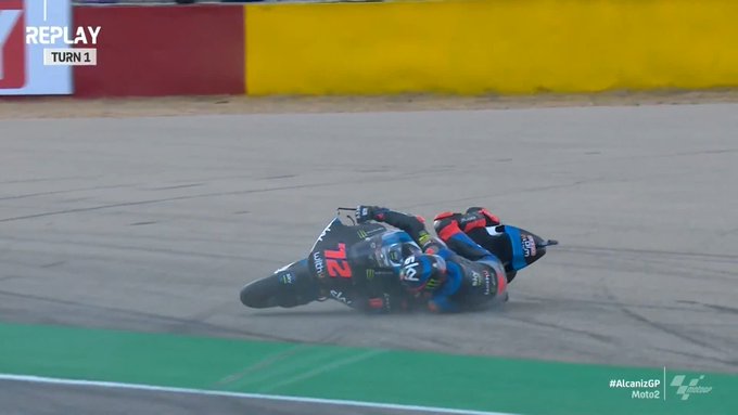 Это был конец шансов Беццекки на титул Moto2 в 2020 году Это был конец шансов Беццекки на титул Moto2 в 2020 году