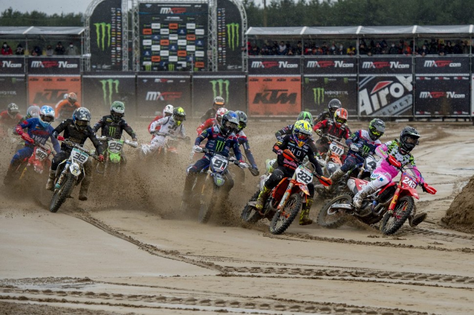Тим Гайзер выиграл оба старта в Гран-При Ломмеля MXGP Тим Гайзер выиграл оба старта в Гран-При Ломмеля MXGP