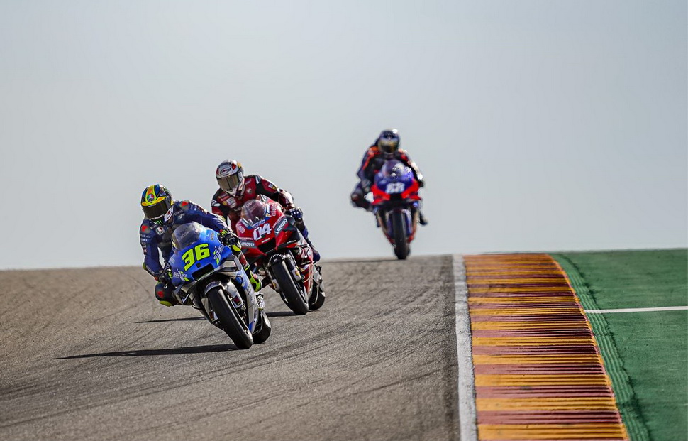 Suzuki GSX-RR превосходит не только Ducati, но даже Yamaha YZR-M1 Suzuki GSX-RR превосходит не только Ducati, но даже Yamaha YZR-M1
