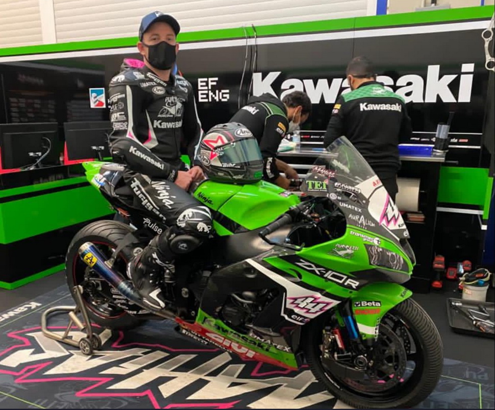 Лукас Маяс в седле Puccetti Kawasaki ZX-10RR Лукас Маяс в седле Puccetti Kawasaki ZX-10RR