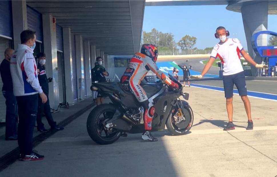 Штефан Брадль испытал в Хересе новый прототип Honda RC213V 2021 года Штефан Брадль испытал в Хересе новый прототип Honda RC213V 2021 года