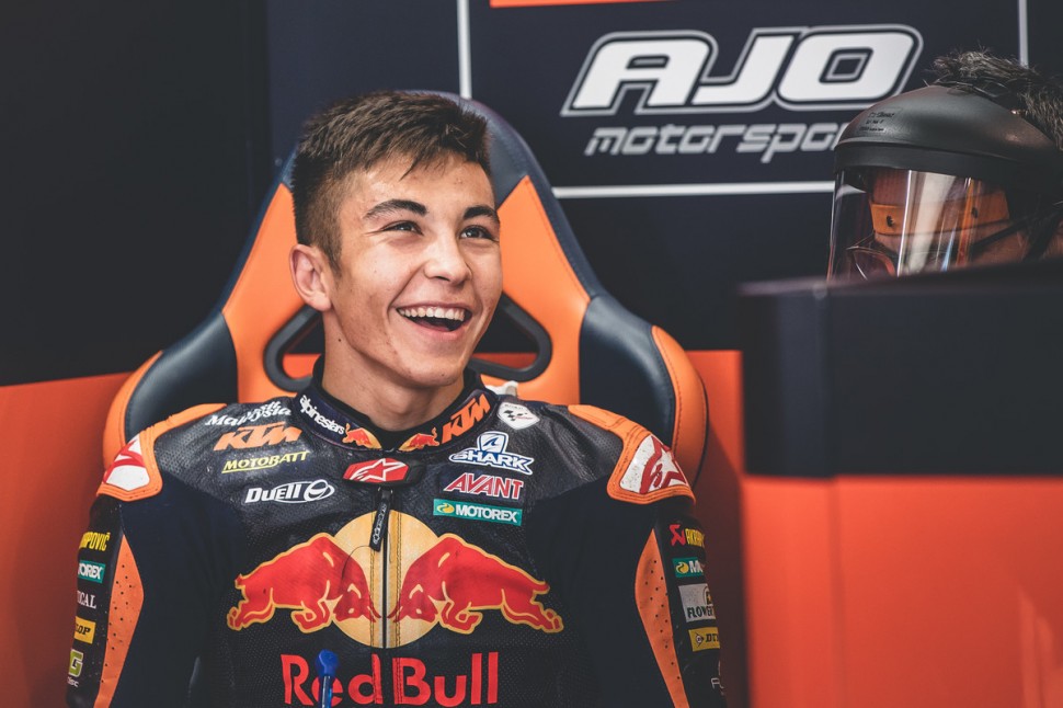 Рауль Фернандес взял поул-позицию, а в понедельник переходит в Moto2 Рауль Фернандес взял поул-позицию, а в понедельник переходит в Moto2