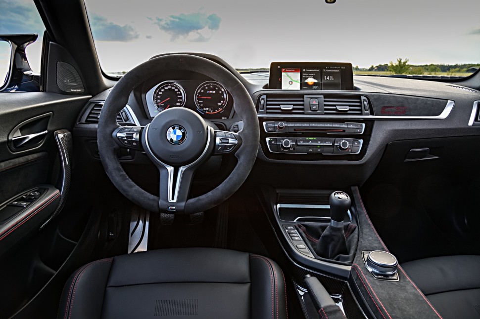 BMW M2 CS - салон BMW M2 CS - салон