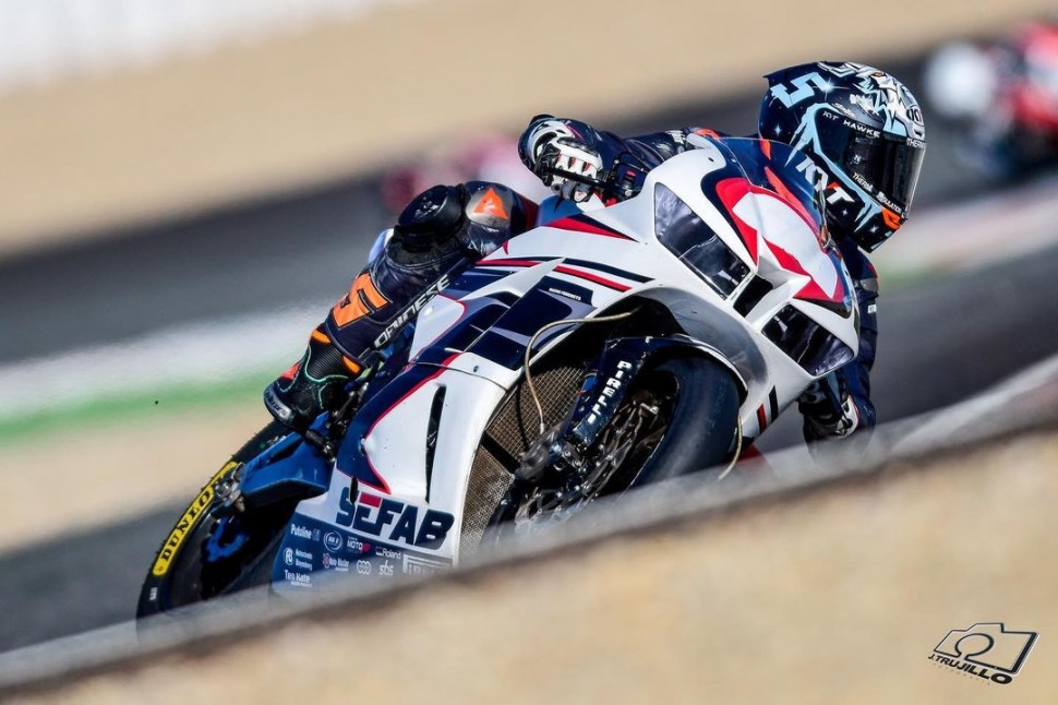Хайме Масиа на борту тренировочного Honda CBR600RR (фото J.Trujillo) Хайме Масиа на борту тренировочного Honda CBR600RR (фото J.Trujillo)