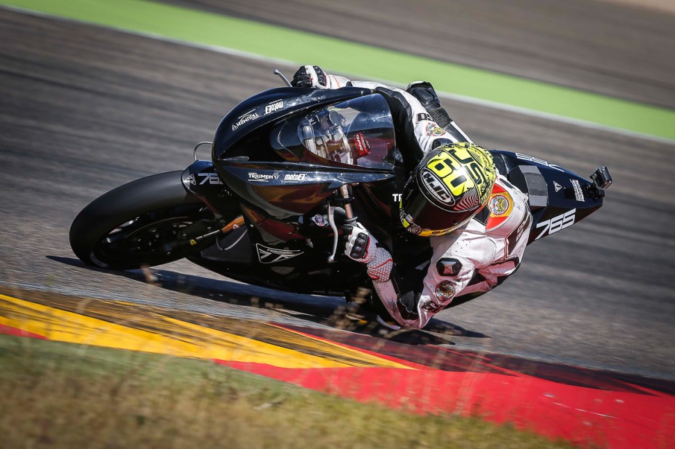 Triumph Daytona 765 Moto2 - ограниченная серия мотоциклов выпущена в 2020 году Triumph Daytona 765 Moto2 - ограниченная серия мотоциклов выпущена в 2020 году