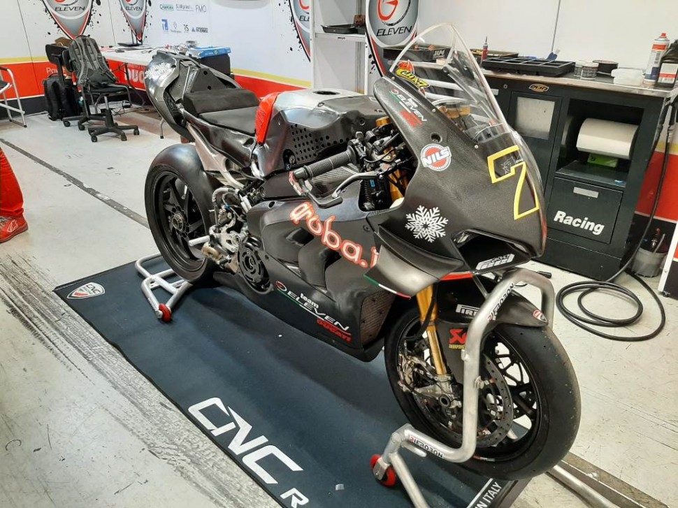 Ducati Panigale V4R Чаза Девиса: прошлогодний заводской байк Aruba.it Racing Ducati Panigale V4R Чаза Девиса: прошлогодний заводской байк Aruba.it Racing