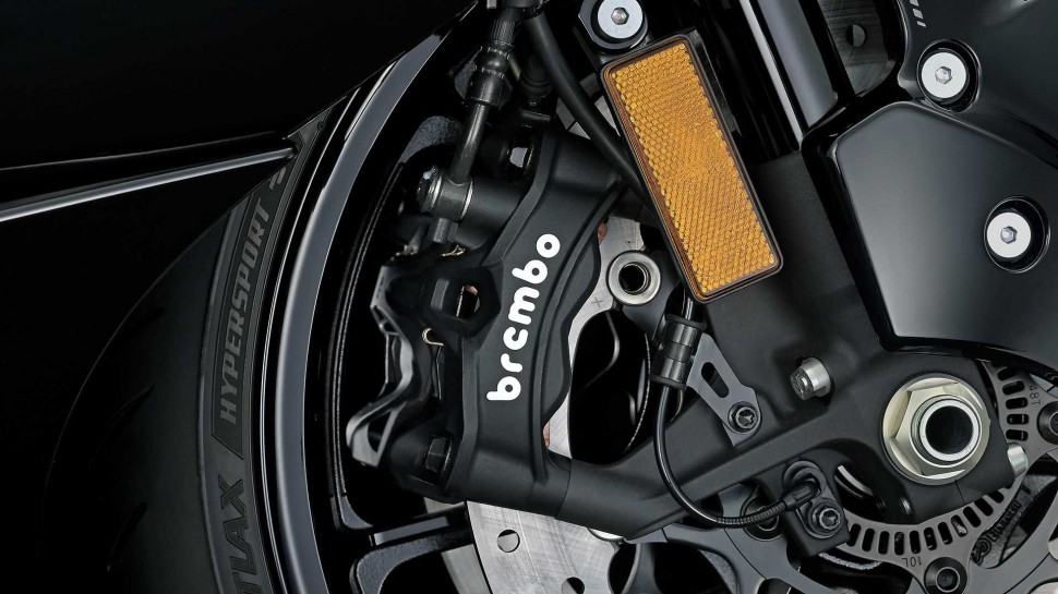 Suzuki Hayabusa (2021) - тормоза Brembo Stylema с 320 мм дисками Suzuki Hayabusa (2021) - тормоза Brembo Stylema с 320 мм дисками