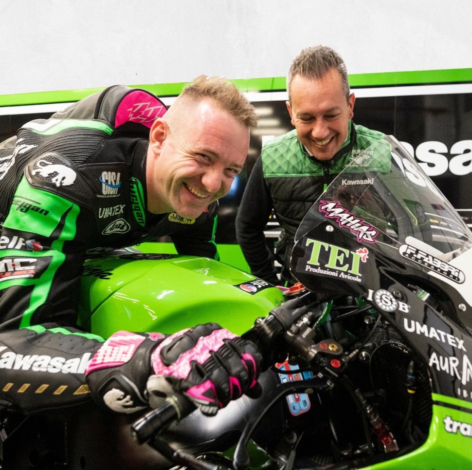 Лукас Маяс в седле Puccetti Kawasaki ZX-10RR Лукас Маяс в седле Puccetti Kawasaki ZX-10RR