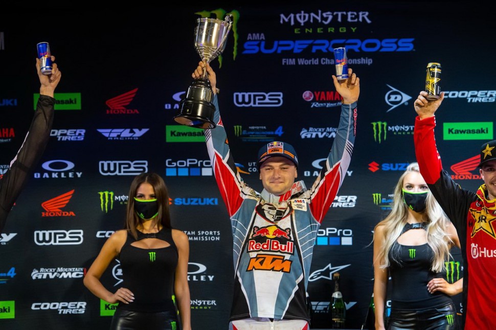 Купер Уэбб, KTM Factory Racing, чемпион AMA Supercross 2019 года - главный соперник Рокцена в 2021 году Купер Уэбб, KTM Factory Racing, чемпион AMA Supercross 2019 года - главный соперник Рокцена в 2021 году