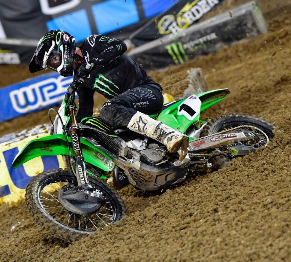 Элай Томак - чемпион AMA Supercross 2020 выиграл Heat 1, но не главную гонку Орландо-1 Элай Томак - чемпион AMA Supercross 2020 выиграл Heat 1, но не главную гонку Орландо-1