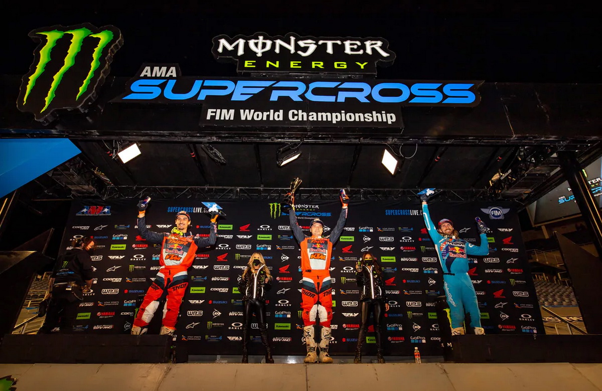 Подиум 8-го этапа AMA Supercross, 450SX, Orlando-2 Подиум 8-го этапа AMA Supercross, 450SX, Orlando-2