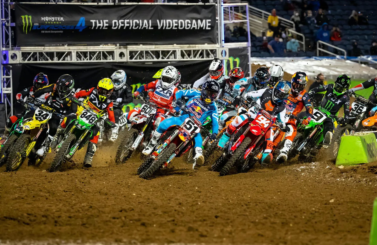 Старт 8-го этапа AMA Supercross 450SX, Orlando-2 Старт 8-го этапа AMA Supercross 450SX, Orlando-2