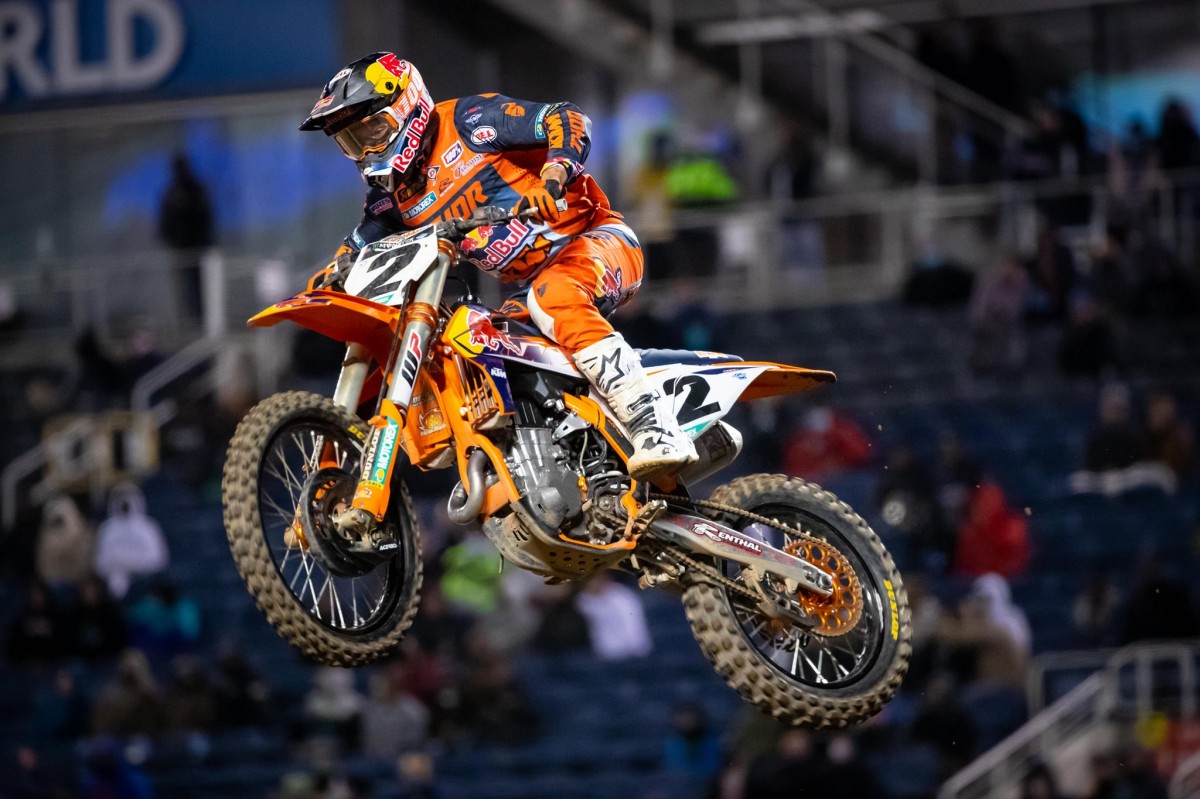 Купер Уэбб выиграл 8-й этап AMA Supercross и приблизился к Кену Рокцену в генеральном зачете на 6 очков Купер Уэбб выиграл 8-й этап AMA Supercross и приблизился к Кену Рокцену в генеральном зачете на 6 очков