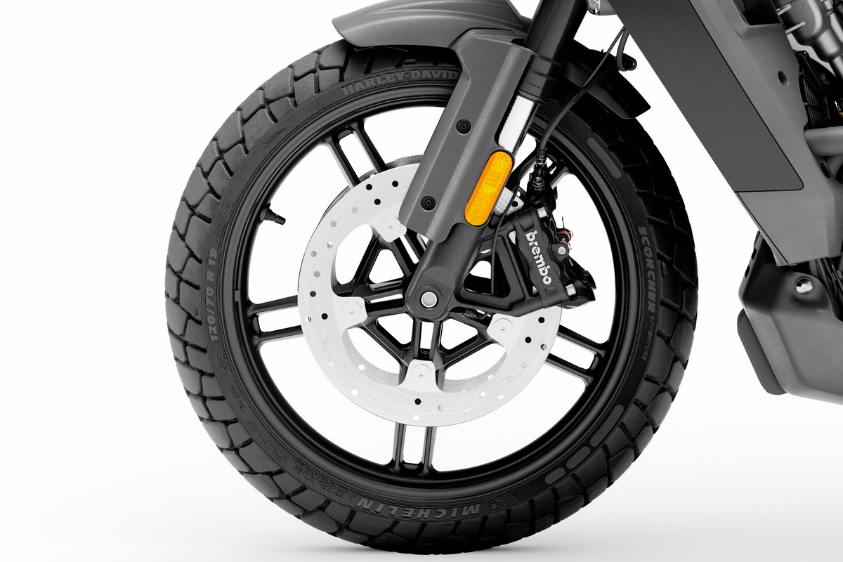 Harley-Davidson Pan America 1250 (2021) - моноблочные тормоза Brembo в базовой комплектации Harley-Davidson Pan America 1250 (2021) - моноблочные тормоза Brembo в базовой комплектации