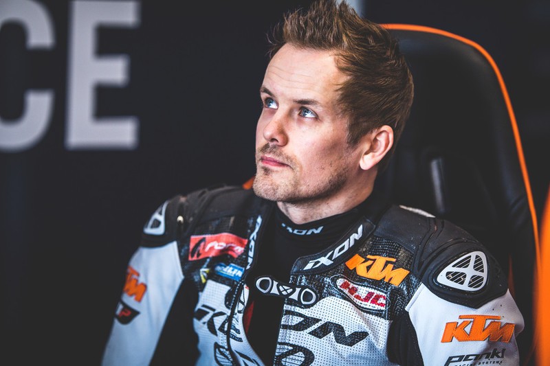 Мика Каллио, официальный тест-пилот и разработчик KTM RC16 Мика Каллио, официальный тест-пилот и разработчик KTM RC16