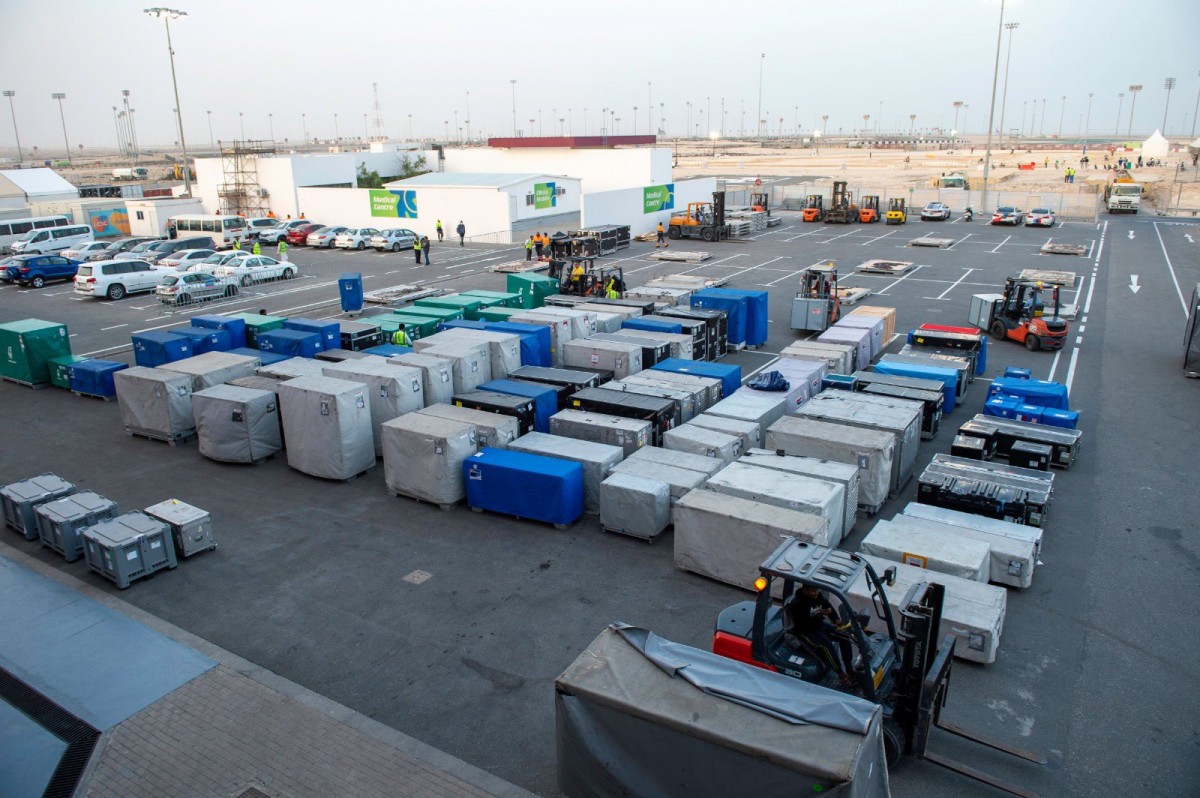Паддок Losail Internation Circuit 1 марта 2021 года: все команды и их багаж на месте Паддок Losail Internation Circuit 1 марта 2021 года: все команды и их багаж на месте