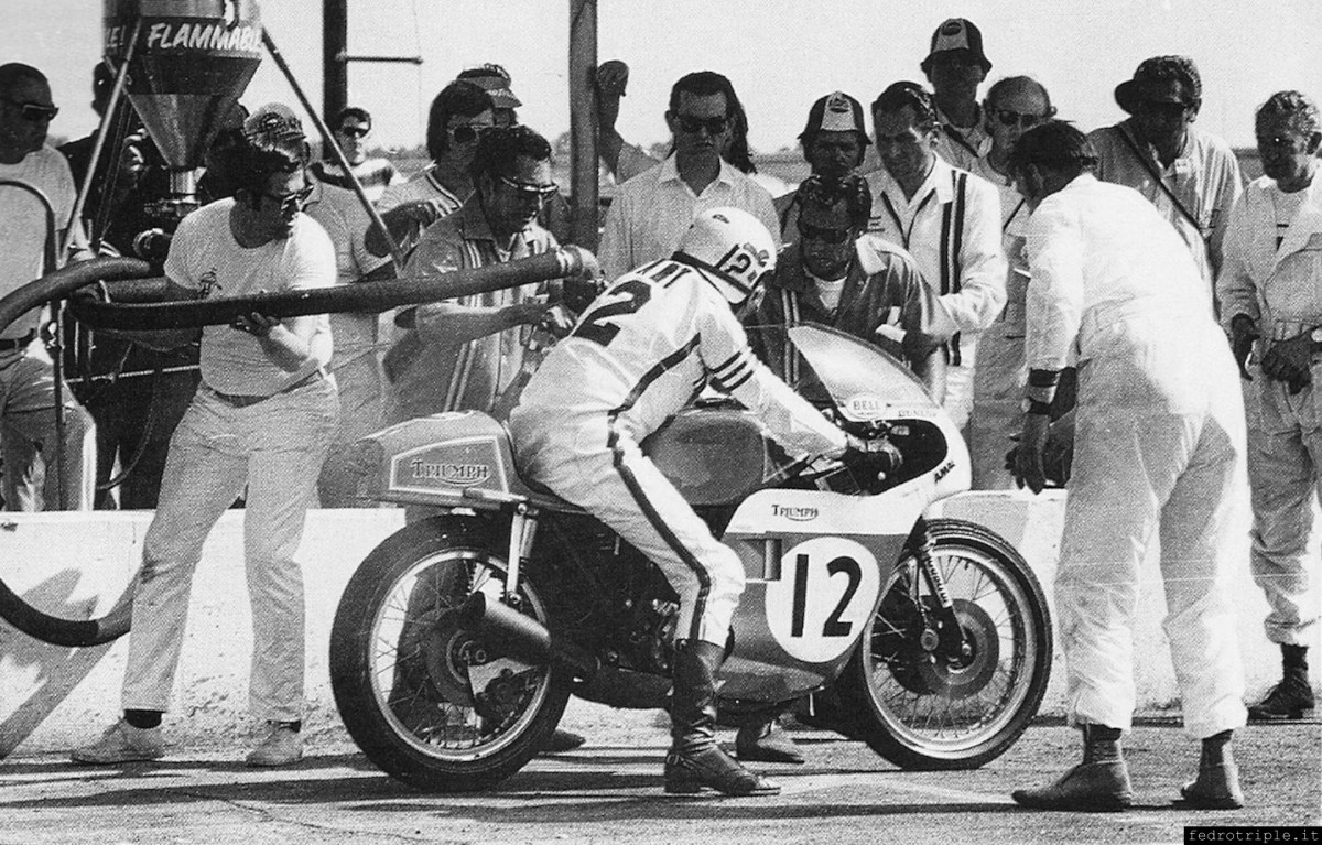 Пит-стоп на Daytona 200 образца 1971 года Пит-стоп на Daytona 200 образца 1971 года