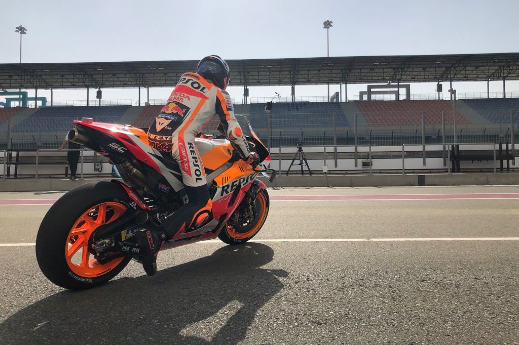Пол Эспаргаро просто собрался и вышел на трек на новеньком Honda RC213V Пол Эспаргаро просто собрался и вышел на трек на новеньком Honda RC213V
