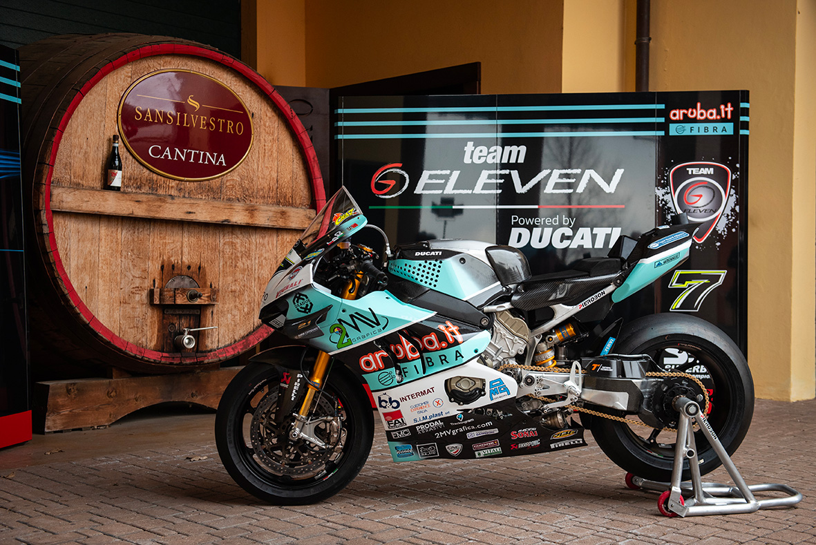 Презентация Team Go Eleven прошла в исторической винарне San Silvestro в Бароло Презентация Team Go Eleven прошла в исторической винарне San Silvestro в Бароло