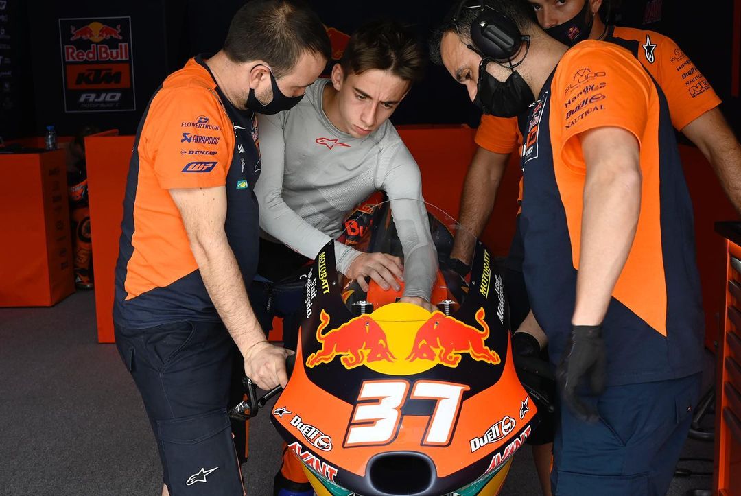 Новобранец заводской команды KTM в Moto3 Педро Акоста Новобранец заводской команды KTM в Moto3 Педро Акоста