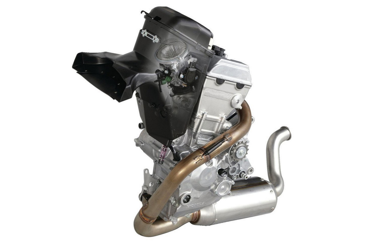 Двигатель Honda NSF250R в сборе Двигатель Honda NSF250R в сборе